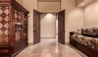 36138 N SUMMIT Dr, Cave Creek, AZ 85331