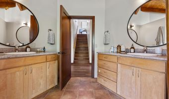 180 Mokupapa Rd, Haiku, HI 96708