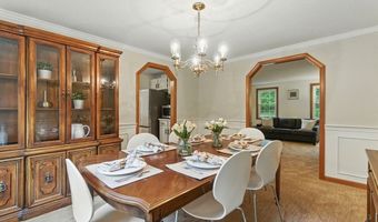 9 Ellsworth Rd, Andover, MA 01810