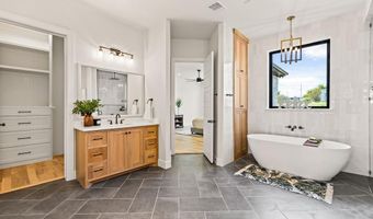 2035 Meadowlark Ct, Aledo, TX 76008