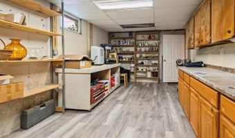 9 Santom St, Auburn, MA 01501