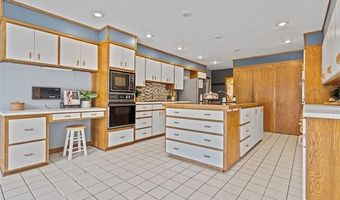 141 G St SW, Ardmore, OK 73401