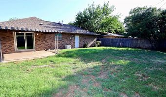 7613 NW 28th St, Bethany, OK 73008