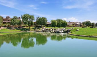 525 W HARMONY Pl, Chandler, AZ 85248