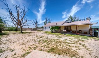 323 L St, Carlsbad, NM 88220