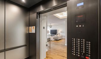 1781 N PIERCE St 1702, Arlington, VA 22209