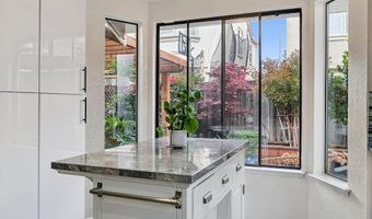 1129 Clarke Ln, Alameda, CA 94502