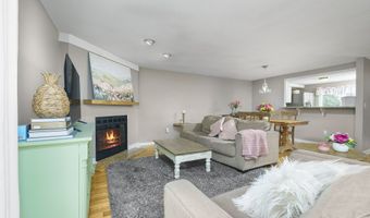 31 Wynwood Dr 31, Cromwell, CT 06416