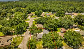 729 Canterbury Dr, Biloxi, MS 39532