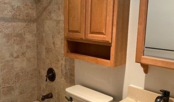 6 Davos Dr 8, Alloway, NJ 07462