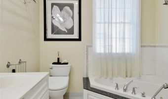 604 AVENUE A, Bayonne, NJ 07002