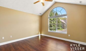 892 Bridge Crest Dr SE, Ada, MI 49301