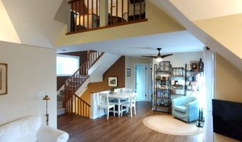 69 Montoya Dr 69, Branford, CT 06405