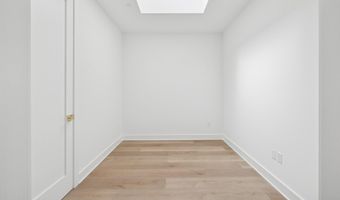 100 E Putnam Ave 305, Cos Cob, CT 06807