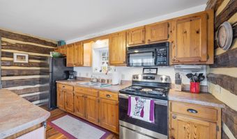 705 BEAUREGARD Dr, Basye, VA 22810