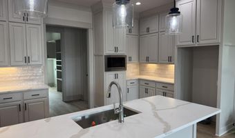 5009 Alaska St, Bay St. Louis, MS 39520