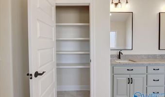 Flagstaff - B Culross Drive, Athens, AL 35611
