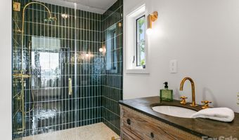 41 Windy Ridge Trl, Asheville, NC 28804