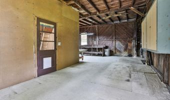 42 Main St, Brookline, NH 03033