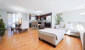 31 Salina Ave, Johnston, RI 02919