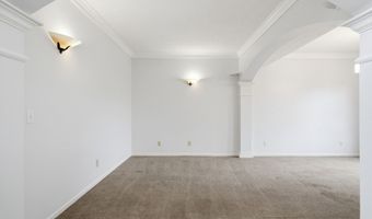 1036 Spanish Lake Dr, Avon, IN 46123