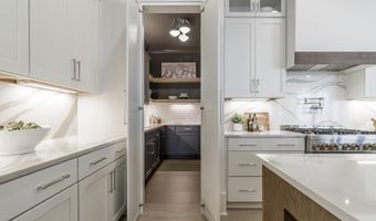 609 N Salem St, Apex, NC 27502