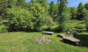 128 Elm St, Cabot, VT 05647