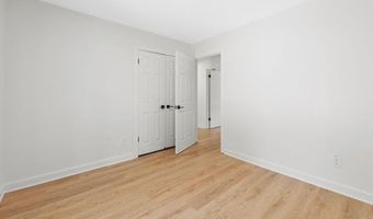 4076 OAK Rd, Bartlett, TN 38135