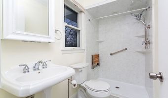 14 Elmcrest Dr, Danbury, CT 06811