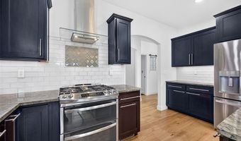 208 Berg Crossing Dr, Augusta, MO 63332