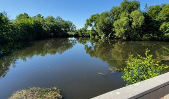 1661 Kensington Dr, Algonquin, IL 60102