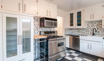 821 CARDENAS Dr NE, Albuquerque, NM 87108