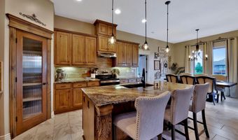 4820 N Indian Oak St, Bel Aire, KS 67226