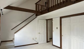 90 Baldwin Dr, Bangor, ME 04401