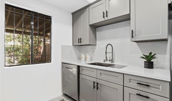 3520 Maricopa St 5, Torrance, CA 90503