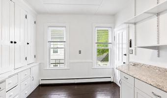 16 Lincoln Ave, Amsterdam, NY 12010