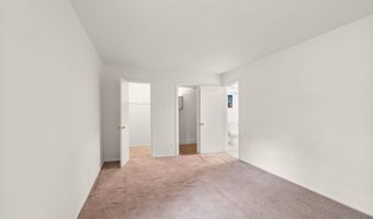 3378 WOODBURN Rd 11, Annandale, VA 22003