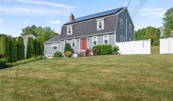 18 Valley Stream Dr, Cumberland, RI 02864