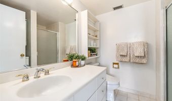 2215 Aloha Dr DH1701, Honolulu, HI 96815