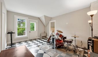 11 Summer St, Barre, VT 05649
