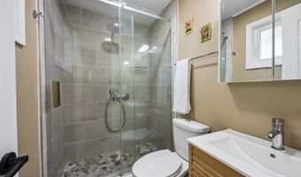1425 N Wilke Rd, Arlington Heights, IL 60004