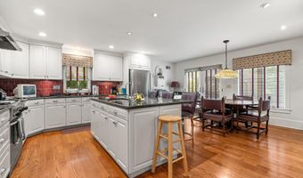 567 Deal Pkwy, Allenhurst, NJ 07711