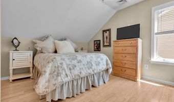 26 Jib Ct, Bayville, NJ 08721