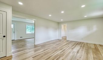 222 Northgate Cir, Boiling Springs, SC 29316