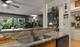 1299 ULUNIU Rd 103E, Kihei, HI 96753