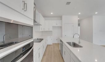 5229 WAYPOINTE Blvd, Apopka, FL 32712