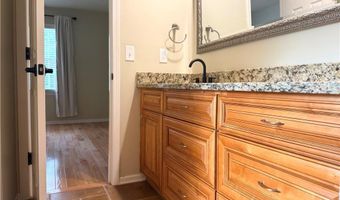 1060 Crabapple Trce, Alpharetta, GA 30004