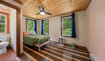 164 Stagecoach Rd, Barrington, NH 03825