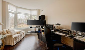 4915 HAMPDEN Ln 207, Bethesda, MD 20814