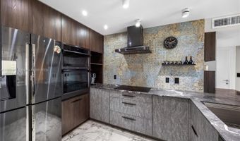 20379 W Country Club Dr 2333, Aventura, FL 33180